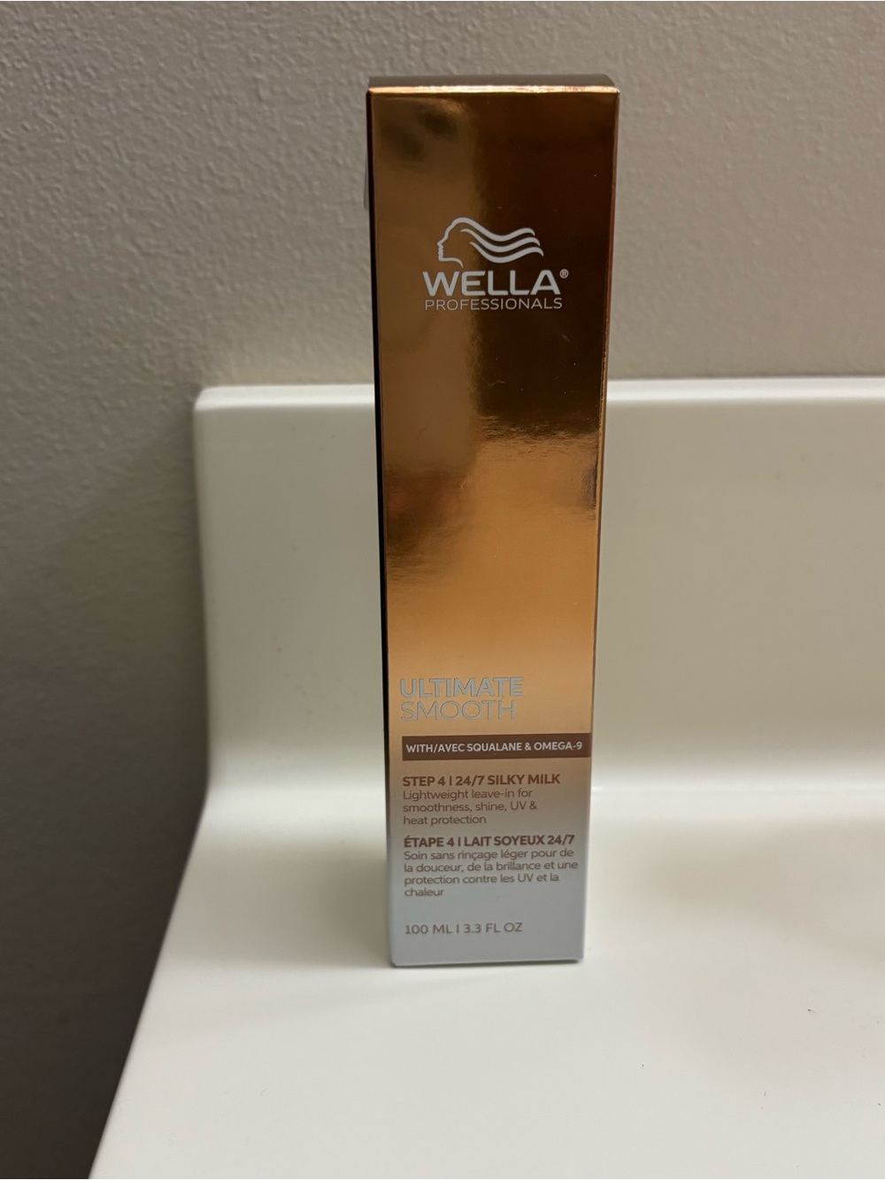 Wella Professionals Ultimate Smooth 24/7 Silky Milk Leave-In Treatment